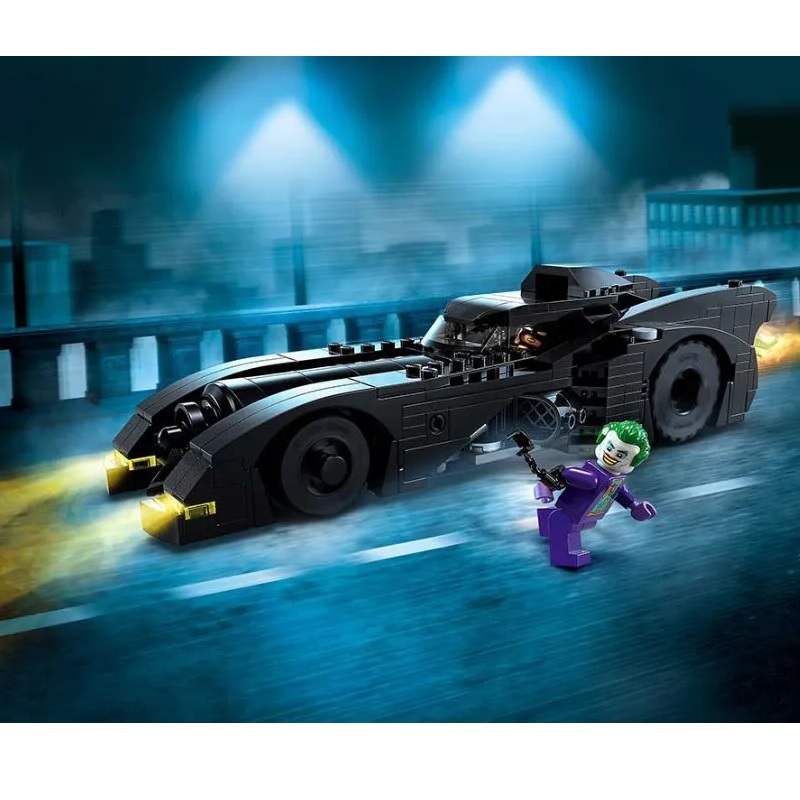 Конструктор LEGO DC Batman Бэтмобиль 76224 - Преследование