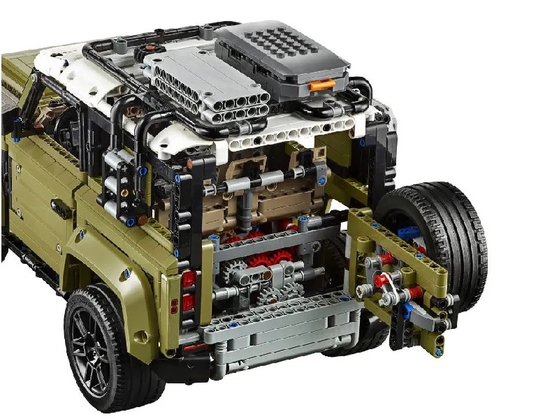 Конструктор LEGO Technic 42110 Land Rover Defender