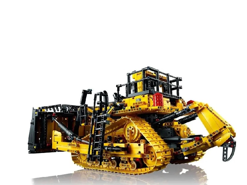 Конструктор LEGO Technic 42131 Бульдозер Cat D11 на пульте управления