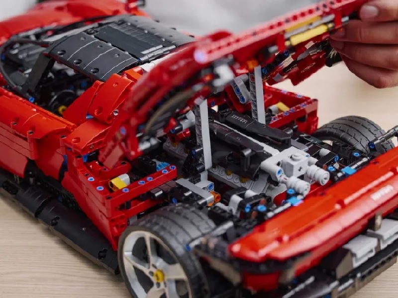 Конструктор LEGO Technic 42143 Ferrari Daytona SP3