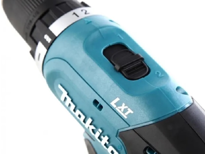 Аккумуляторная дрель-шуруповерт Makita DDF453SYX4 (42Нм, 18В, 2х1.5Ач, з/у)